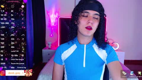 derek grey online show from January 11, 12:33 am