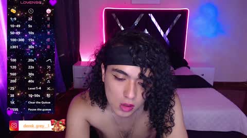 derek grey online show from February 3, 8:57 pm