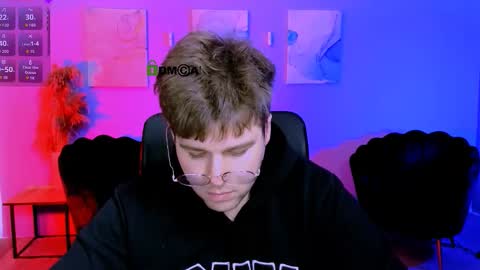 Snapshot of derek_hawk_ chatting on March 22, 9:45 am derek_hawk_ online show from March 22, 9:45 am