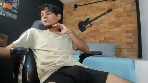 derek_santos online show from November 14, 3:38 am