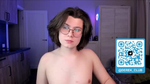Derek online show from May 1, 8:57 pm