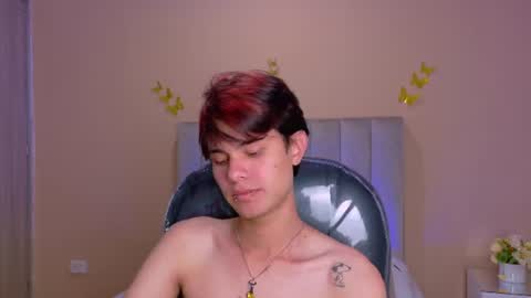 derek_sinn online show from July 7, 6:47 am
