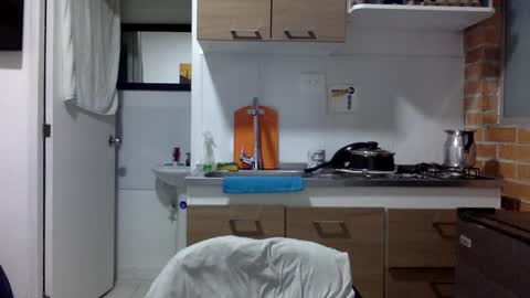 Derek smiith online show from December 11, 5:00 am