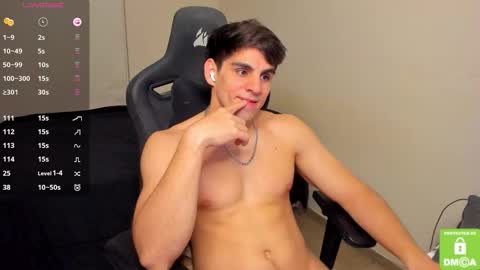 Snapshot of derekcb chatting on September 14, 2:22 am Derekcb online show from September 14, 2:22 am