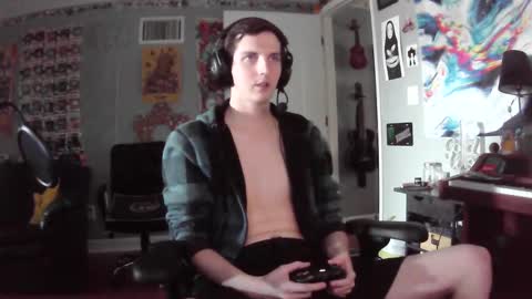 Snapshot of derekdings chatting on January 30, 9:25 pm derekdings online show from January 30, 9:25 pm