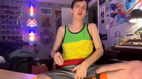 Snapshot of derekdings chatting on October 3, 2:30 am derekdings online show from October 3, 2:30 am