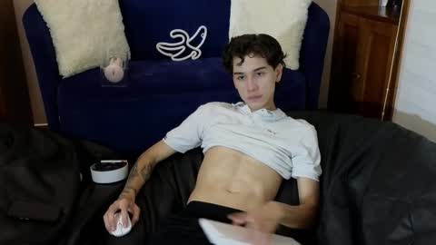 Derek online show from November 26, 11:50 pm