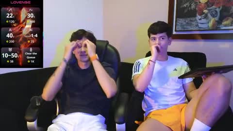 Derek online show from May 29, 11:47 pm