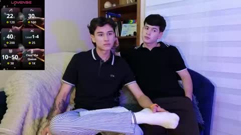 Derek online show from May 31, 2:53 am