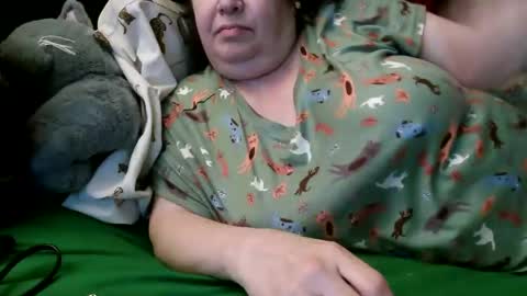 Snapshot of deroseblack chatting on January 1, 6:06 pm deroseblack online show from January 1, 6:06 pm