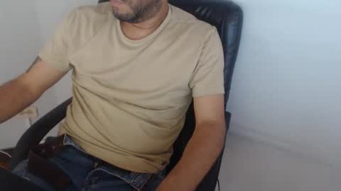     online show from February 18, 4:25 pm