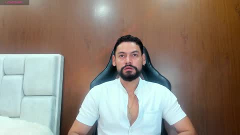 Snapshot of derrybigger_cm chatting on October 9, 4:05 pm DerryBigger CM online show from October 9, 4:05 pm