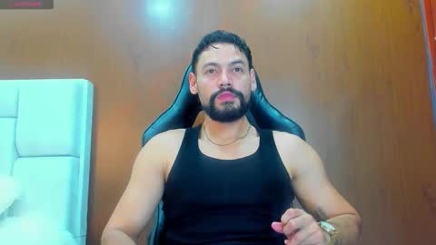 DerryBigger CM online show from November 26, 6:09 pm