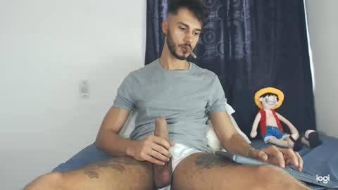 Snapshot of derrymaster chatting on January 4, 5:16 pm JhimyMaster online show from January 4, 5:16 pm