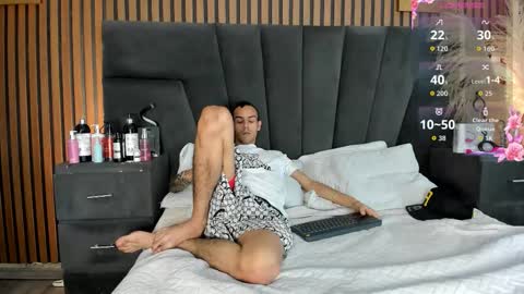 derrymeyers online show from January 11, 8:41 am