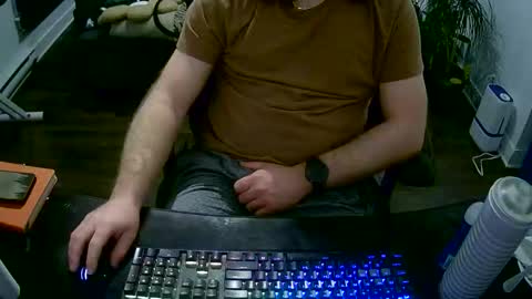 desdisdes online show from March 14, 10:37 pm