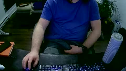 desdisdes online show from April 29, 3:54 am