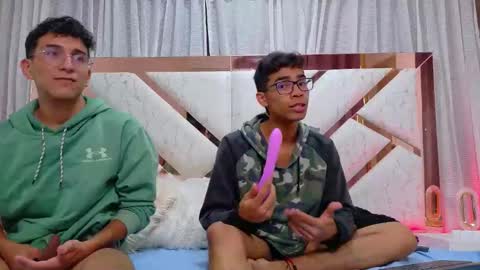 desire4duo online show from October 25, 1:07 pm