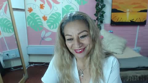 Snapshot of desire_latin chatting on March 11, 3:34 pm VALERIA online show from March 11, 3:34 pm