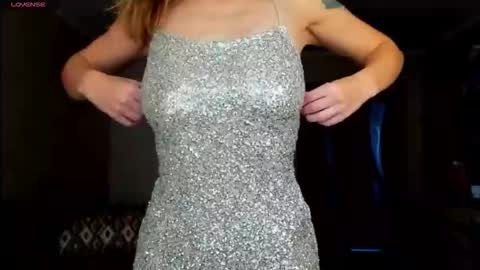 Snapshot of desired_zoya chatting on October 24, 5:26 am desired zoya online show from October 24, 5:26 am