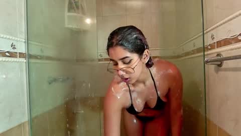 TORI AND MR. BEAR online show from January 28, 9:19 pm