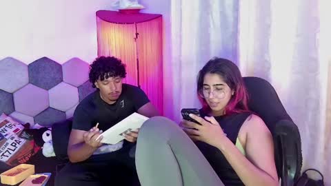 TORI AND MR. BEAR online show from June 1, 6:20 pm