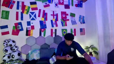TORI AND MR. BEAR online show from June 11, 6:28 pm