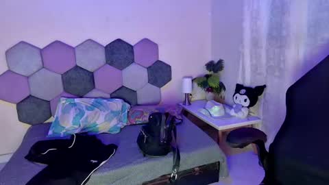 TORI AND MR. BEAR online show from July 23, 5:33 pm