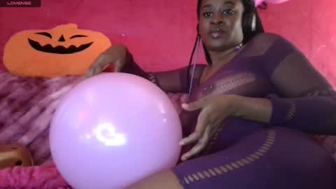 desireeafterdark online show from February 7, 10:40 am