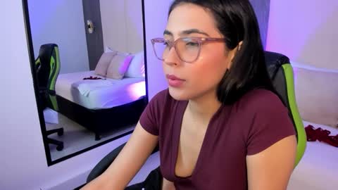 desire online show from March 25, 12:55 pm