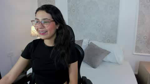 desire online show from May 6, 7:19 pm
