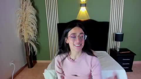 Snapshot of desiring__angel chatting on March 8, 8:00 am Desiring Angel online show from March 8, 8:00 am