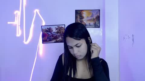 Snapshot of dess_morena chatting on July 1, 8:38 am Dess online show from July 1, 8:38 am