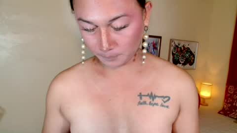 destenierose online show from June 27, 1:21 am