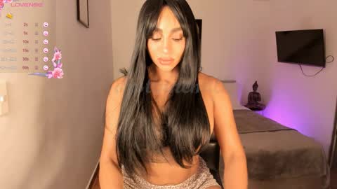 Destinne Mill online show from December 1, 11:15 am