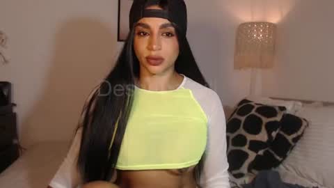 Destinne Mill online show from June 24, 11:31 am