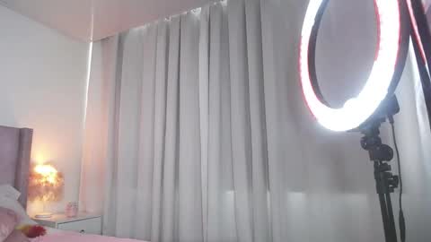 Snapshot of destinysweet21 chatting on January 19, 5:28 pm destinysweet21 online show from January 19, 5:28 pm