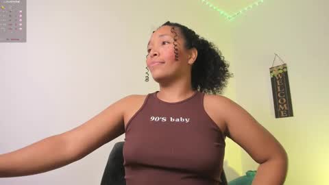 Snapshot of desty_y chatting on October 31, 10:11 pm desty_y online show from October 31, 10:11 pm