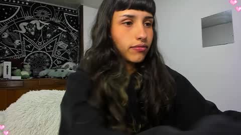 Gi HELP ME REACH 50 THUMPS UP 3 online show from December 2, 2:09 am