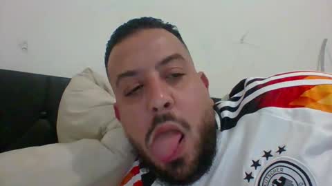 Snapshot of devil_angel66 chatting on June 8, 12:16 pm devil_angel66 online show from June 8, 12:16 pm