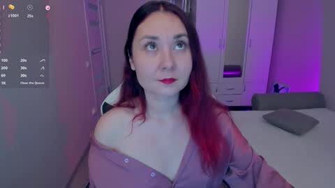 Snapshot of devil_mixie chatting on December 20, 2:46 pm devil_mixie online show from December 20, 2:46 pm