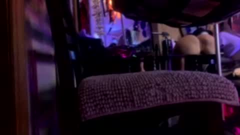 devilinsidedaisy online show from July 13, 2:58 am