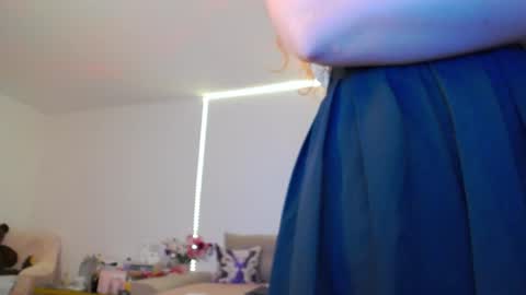 AlexaMills online show from July 22, 5:49 pm