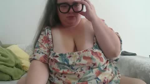 Snapshot of devilschick chatting on October 29, 10:50 am DevilsChick -- OF online show from October 29, 10:50 am