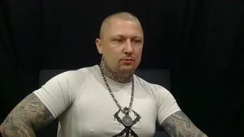 Snapshot of devilwithtats chatting on May 29, 8:01 am Lucian online show from May 29, 8:01 am
