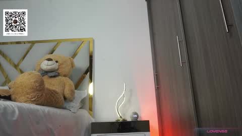 Snapshot of devin_hunter chatting on December 3, 11:36 pm Devin Hunter online show from December 3, 11:36 pm