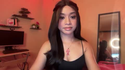 Snapshot of devine_goddessx chatting on September 17, 3:14 pm Devine Greyson online show from September 17, 3:14 pm