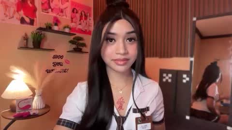 Snapshot of devine_goddessx chatting on October 8, 11:30 am Devine Greyson online show from October 8, 11:30 am