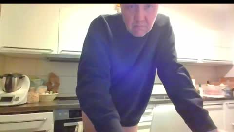 Snapshot of devon_nite chatting on January 27, 11:33 pm Devon online show from January 27, 11:33 pm