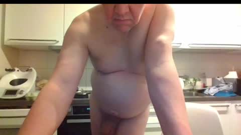 Snapshot of devon_nite chatting on February 9, 9:39 pm Devon online show from February 9, 9:39 pm